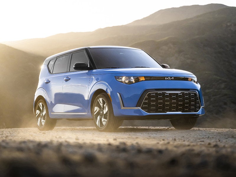Drive with style and confidence with the 2024 Kia Soul near Massillon OH