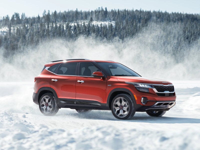 Discover the 2023 Kia Seltos near Bolivar OH