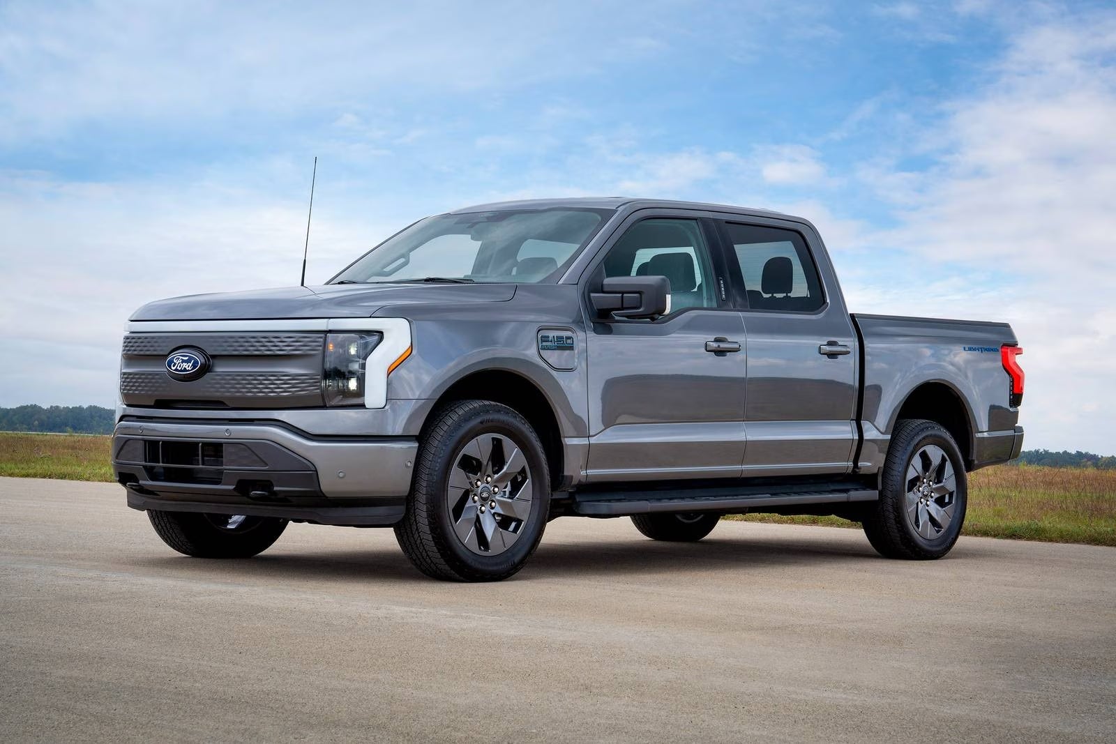 2025-Ford-F-150-Lightning