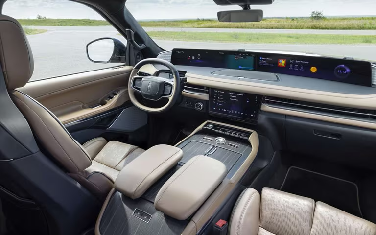 The All-New 2025 Lincoln Navigator® Large Luxury SUV