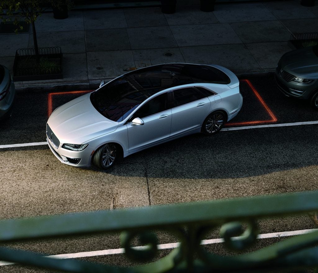 Lincoln Overhead Drive Park Assist system 