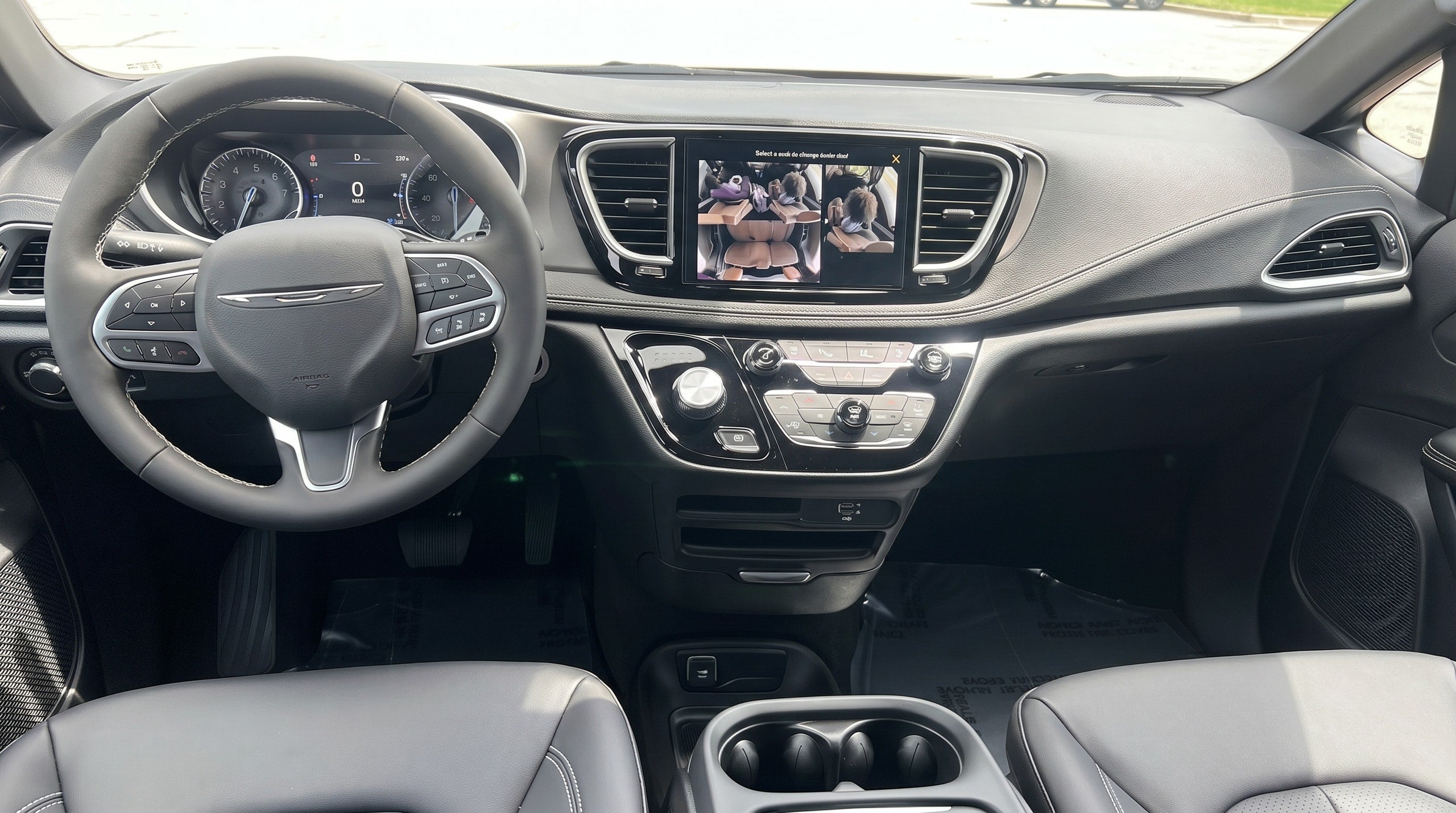 Family tech guide for the 2027 Chrysler Pacifica