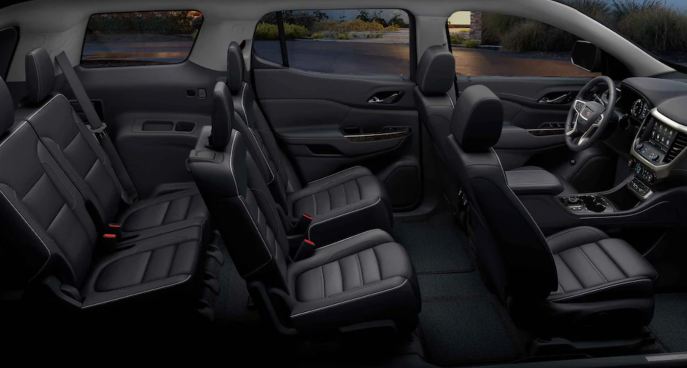 2023 GMC Acadia interior