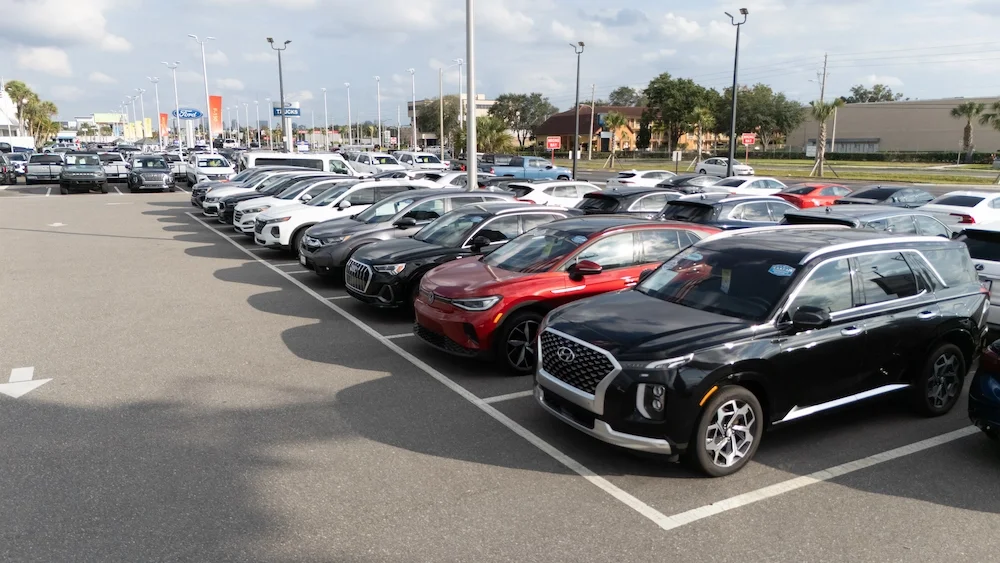 Bargain used cars in Orlando FL at Orlando Preowned — vehicles under $20k, 125-point inspected, free CARFAX, LoJack included, 3701 W Colonial Drive