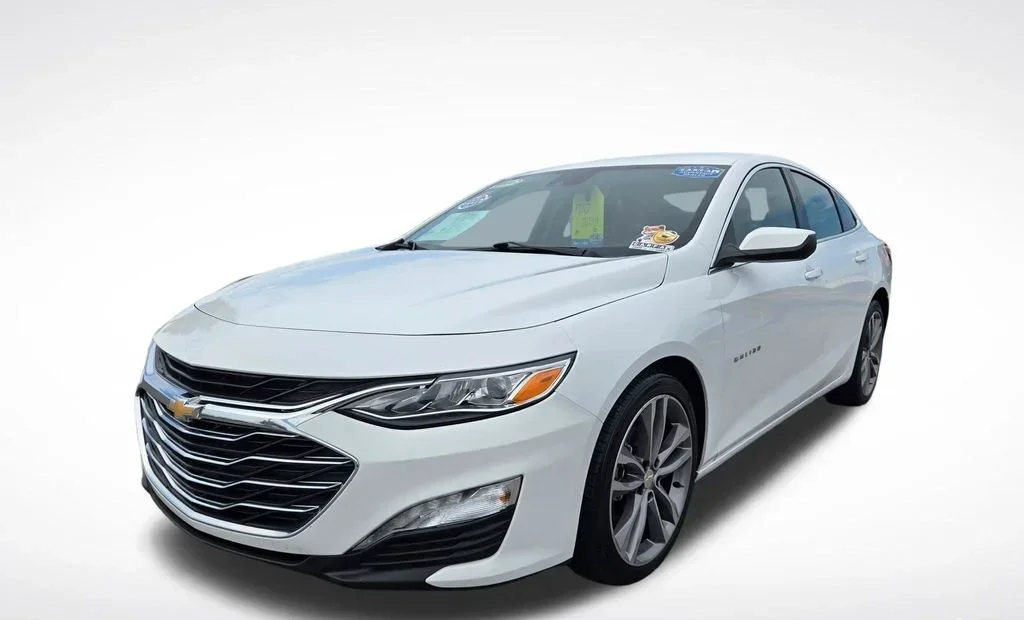 Used Chevrolet Malibu LT 2LT midsize sedan for sale at Orlando Preowned in Orlando, FL