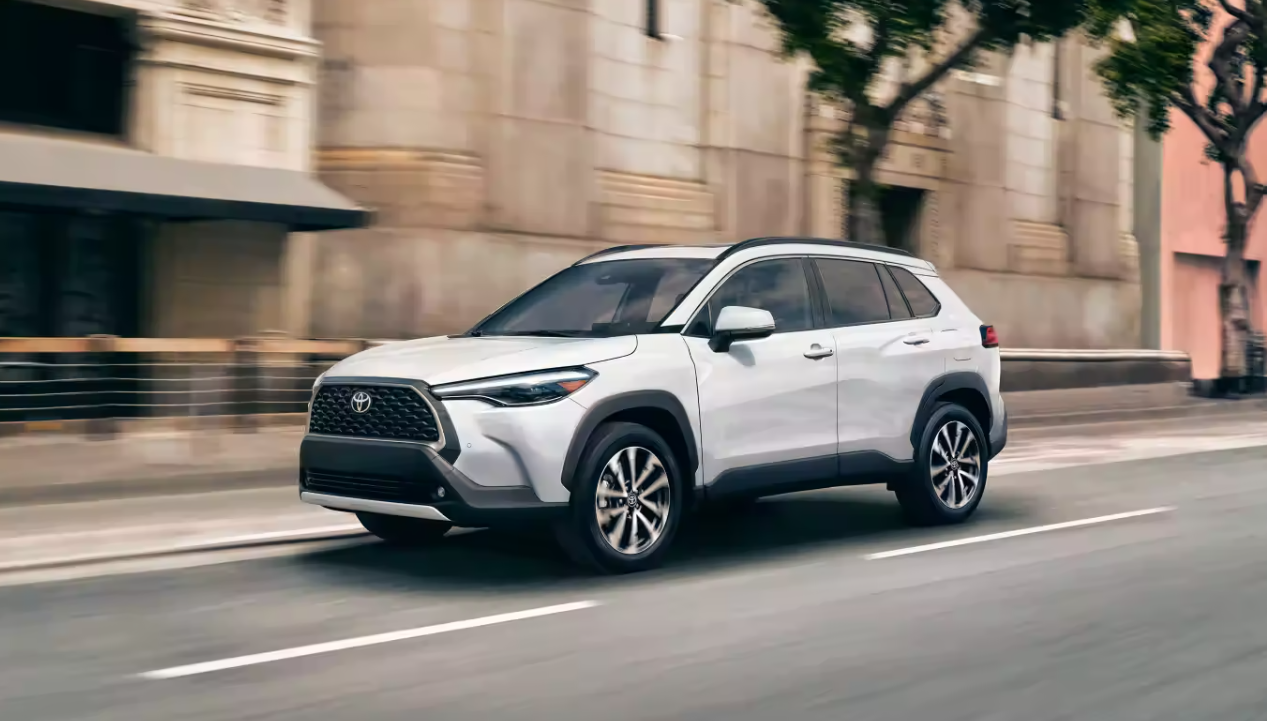 white 2023 toyota corolla cross