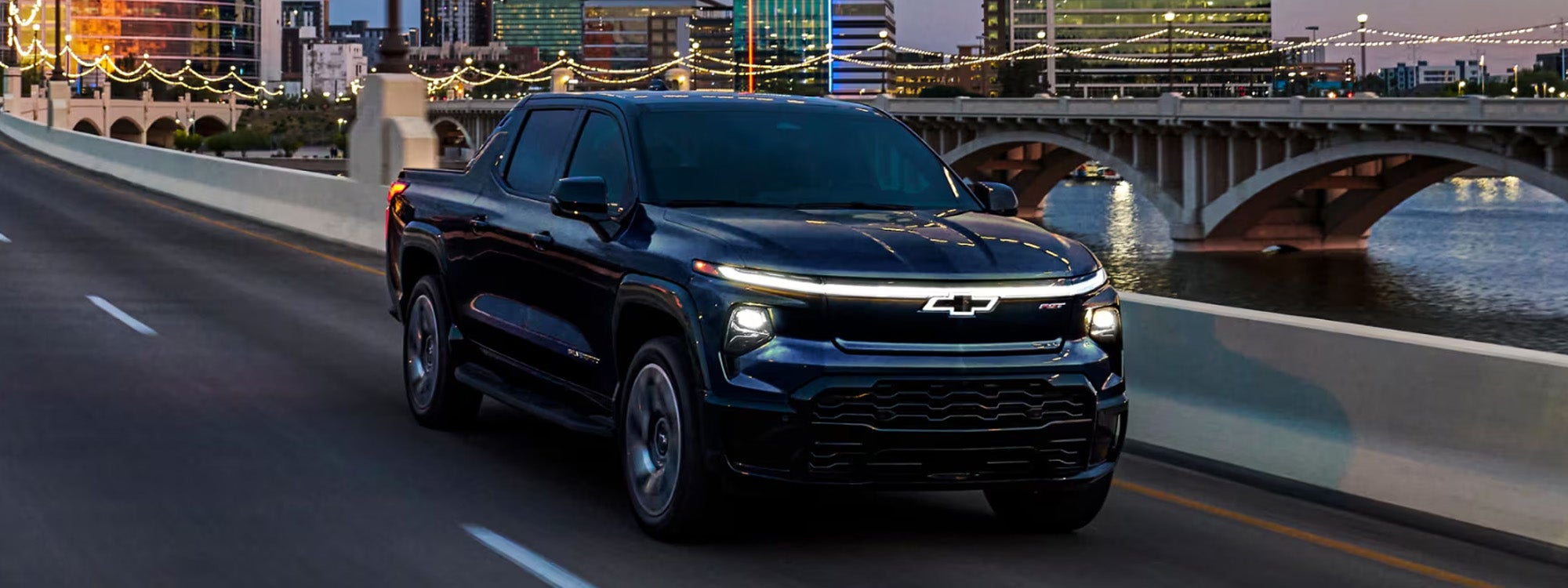 Silverado EV Work Truck vs Rst