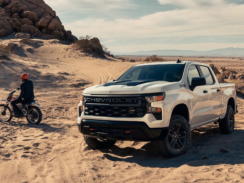 Customize the 2023 Chevrolet Silverado 1500 of your dreams near Mansfield OH