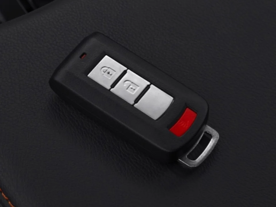 2022 Mitsubishi Mirage fast key entry system