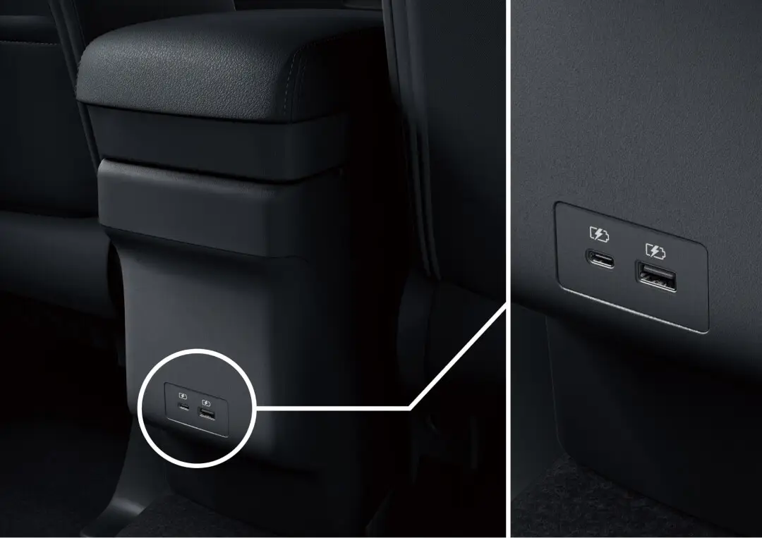 2022 Mitsubishi Outlander Sport device charging options