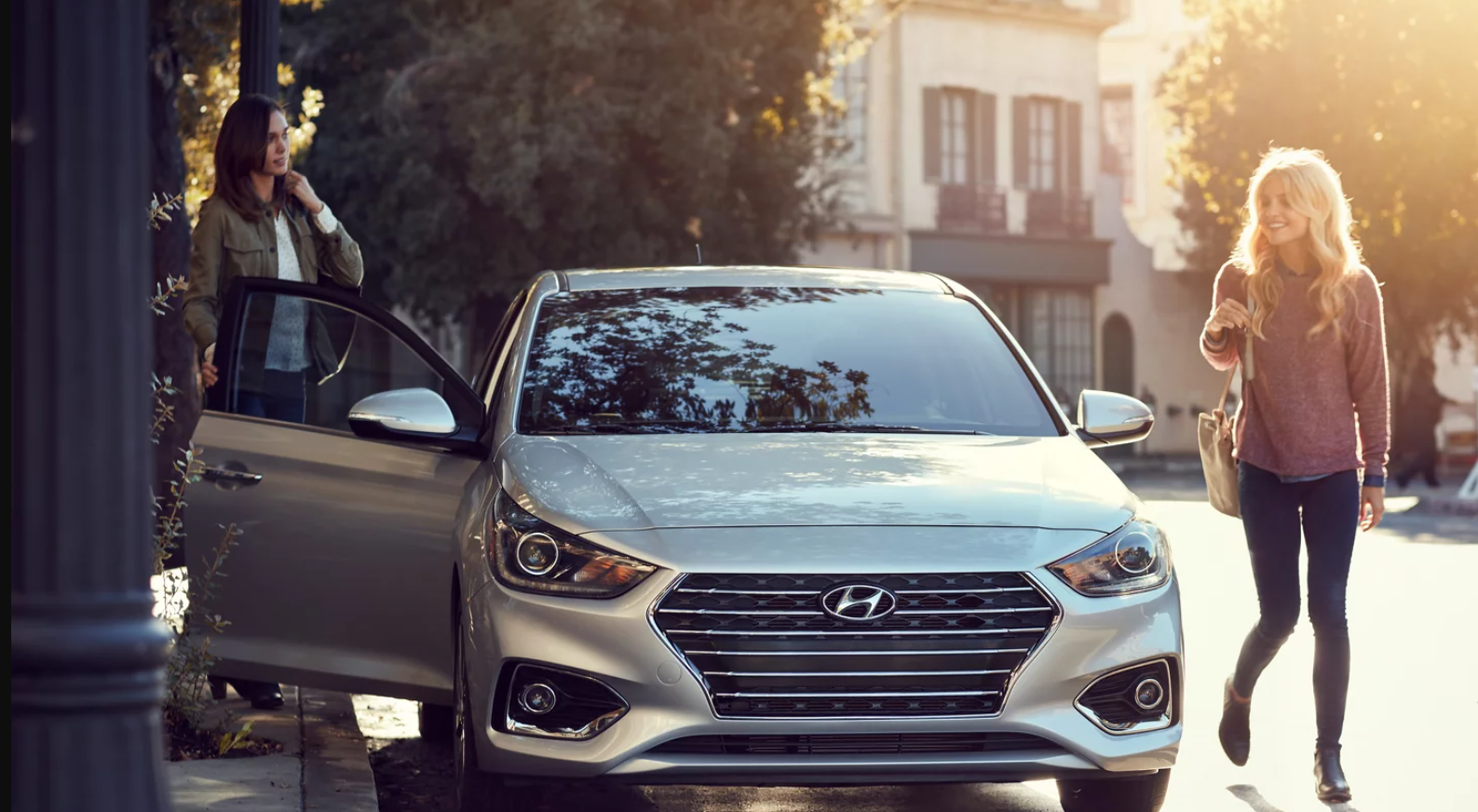 Explore the 2022 Hyundai Accent
