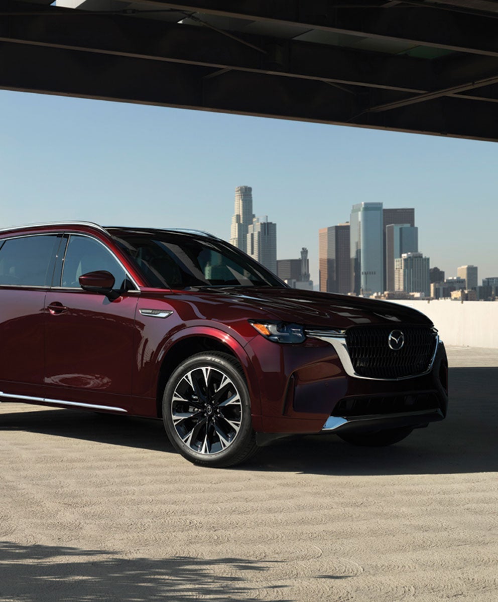 001B_CX90_front-34_def1_mobile