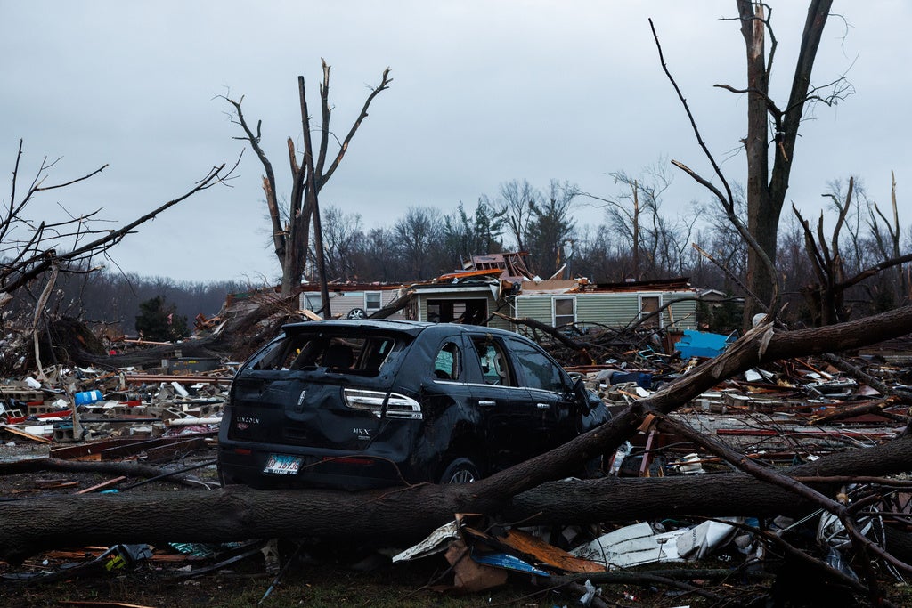 Tornadoes kill 2 in northwestern Indiana and raze buildings in Kankakee, Illinois | WANE 15