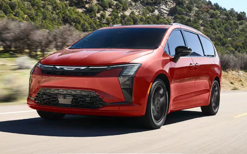 How Stow ’n Go® and FamCAM™ Make the 2027 Chrysler Pacifica a Smart Fit for Chippewa Falls, WI Families