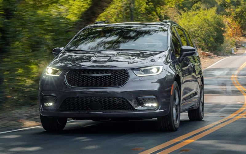 How the 2026 Chrysler Pacifica's Stow ’n Go Seating and FamCAM Make Everyday Family Runs Easier around Amery, WI