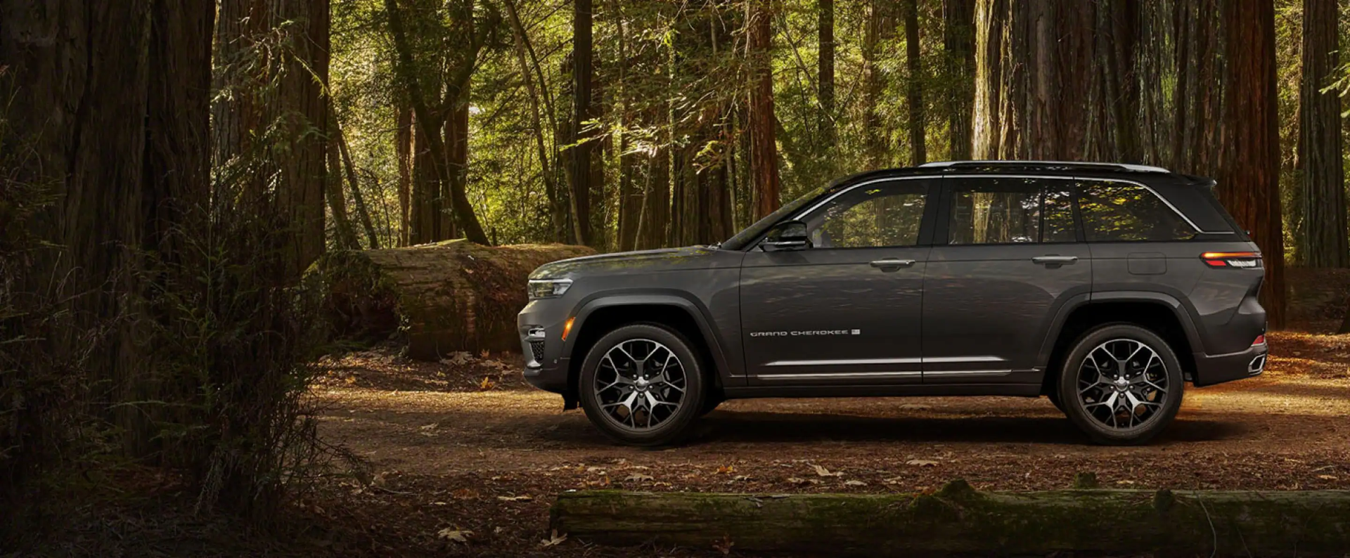 2023 Jeep Grand Cherokee TWO ROWS