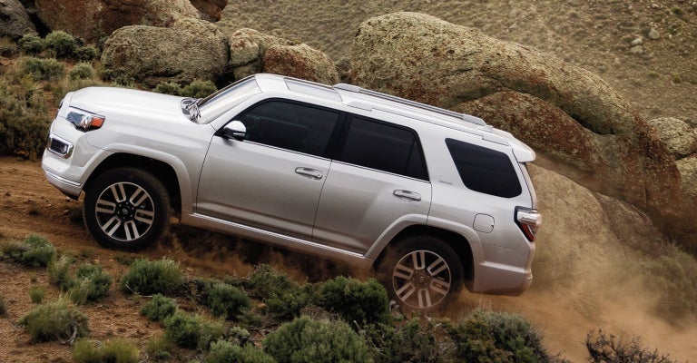 2020 Toyota Highlander silver side view