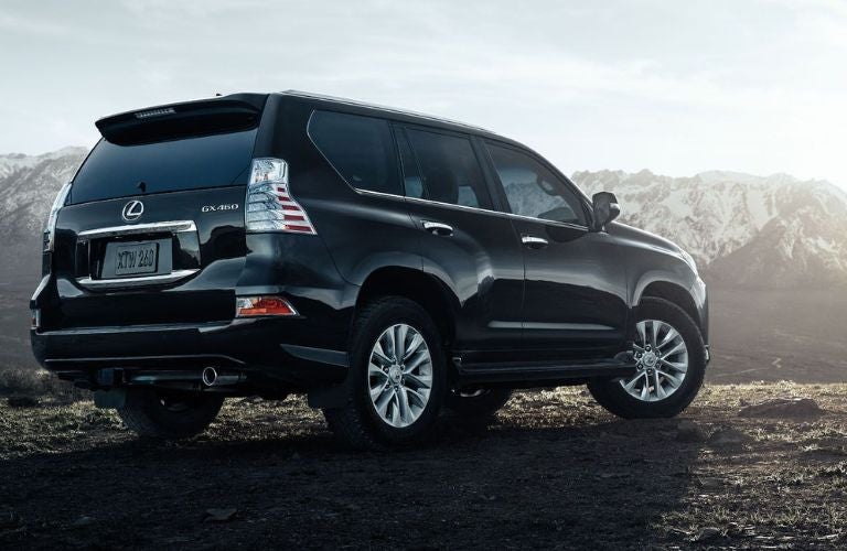 Rear-three quarter view of the 2023 Lexus GX