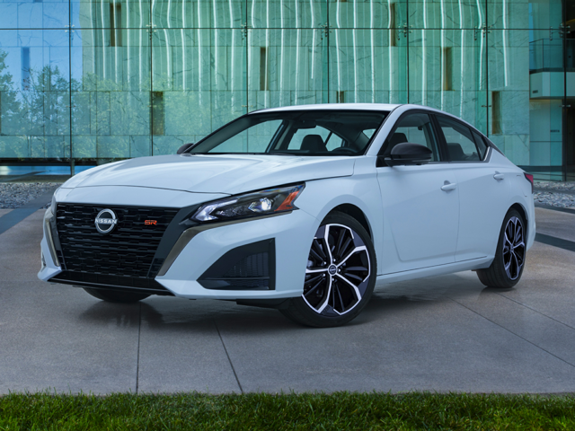 A parked, white 2024 Nissan Altima. | Nissan dealer in Chesapeake, VA | Banister Nissan of Chesapeake