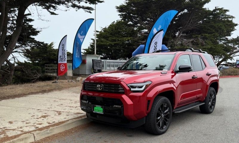 San Francisco Toyota 4Runner Finish Line