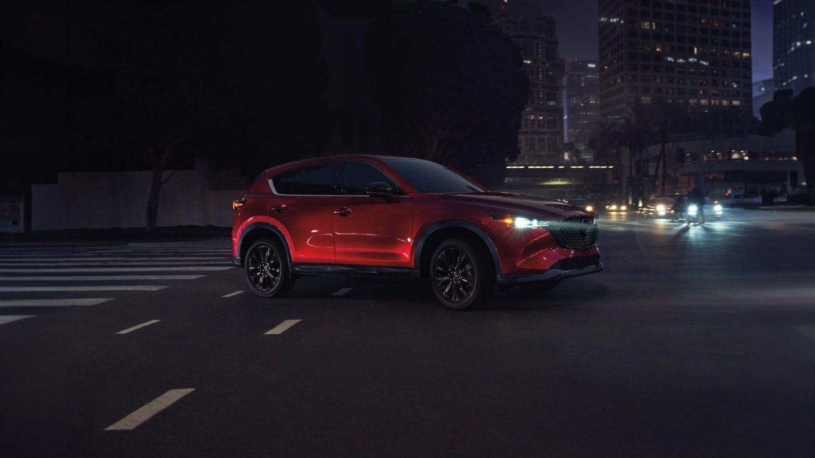 2025-mazda-cx-5-crossover-city-cruising