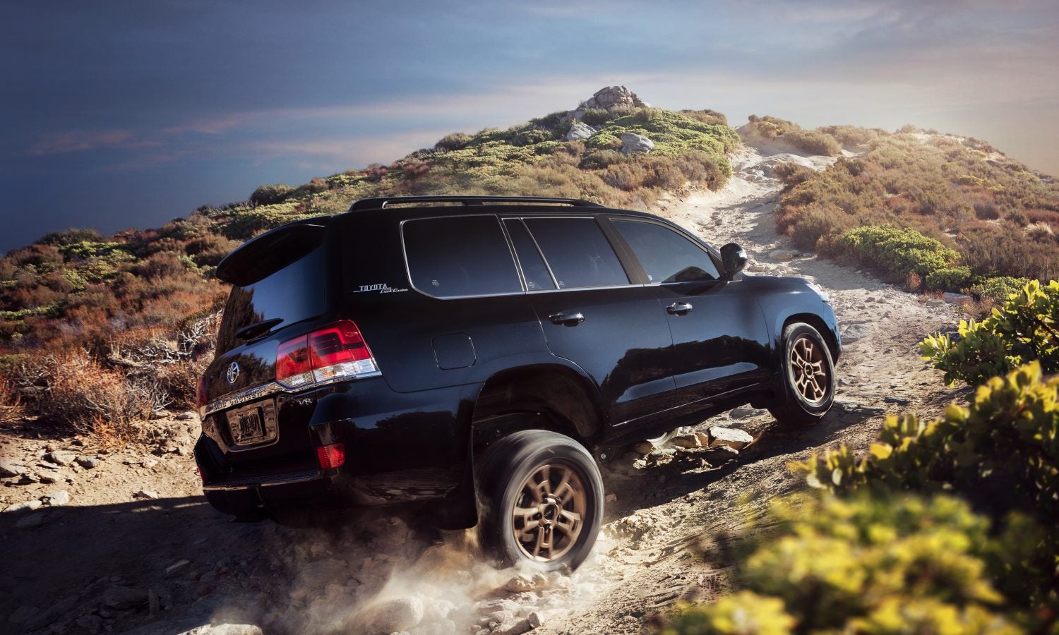 200 Series Land Cruiser Heritage Edition Makes Second Climb in 2021 - Toyota USA Newsroom