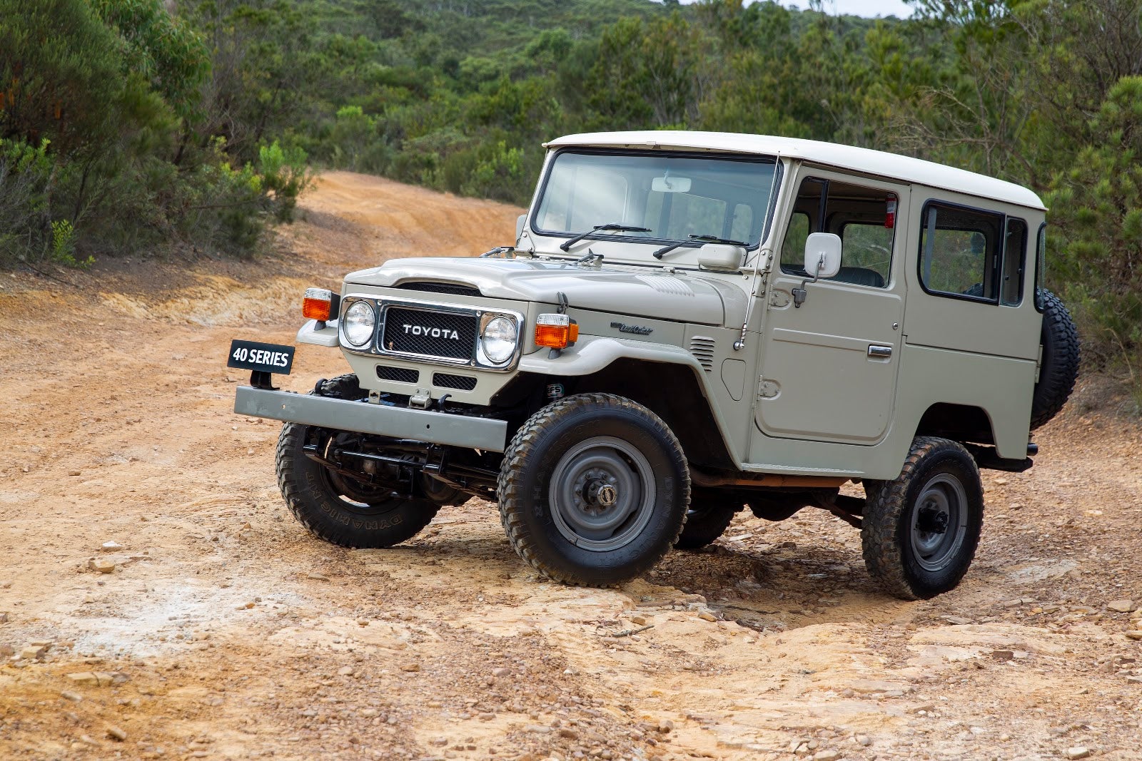 Toyota Land Cruiser 40-series on dirt trail