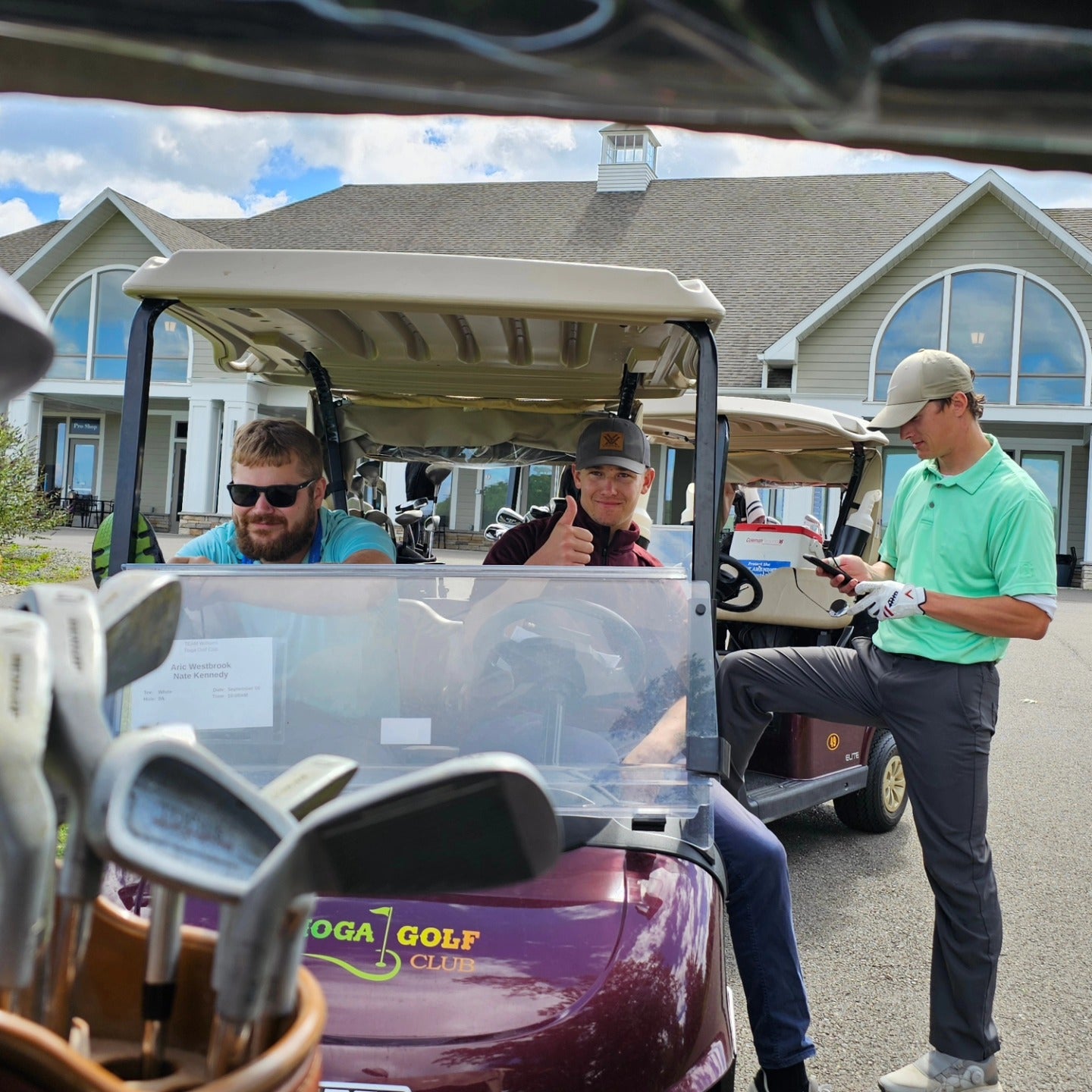 Friends and family golf tournament