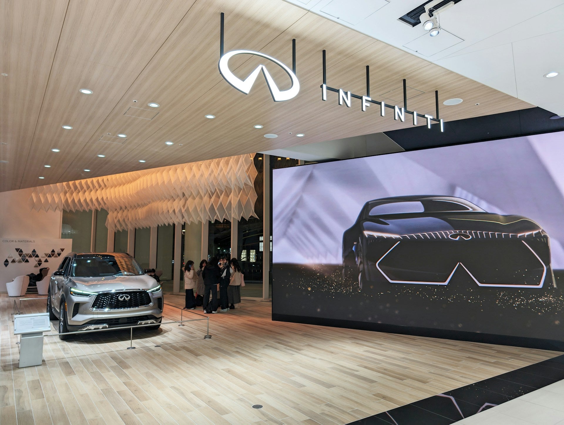 INFINITI