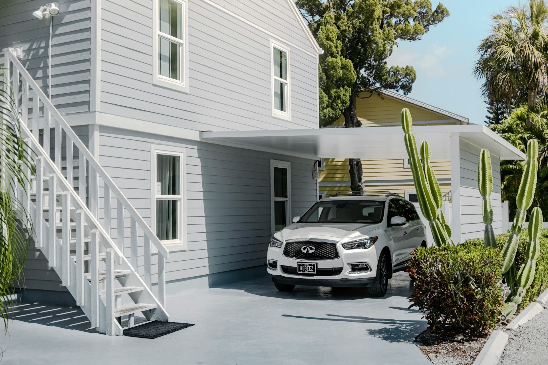 INFINITI SUV