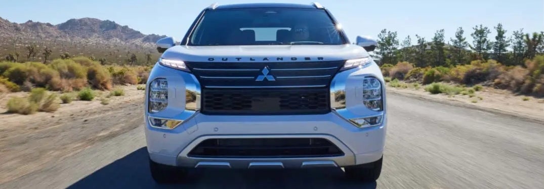 White 2023 Mitsubishi Outlander PHEV Front View