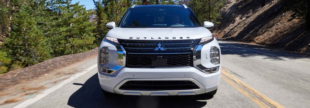 2023 Mitsubishi Outlander Front View Driving on Road