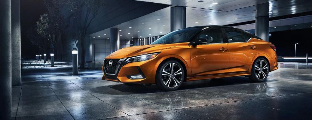 Side profile of the 2023 Nissan Sentra parked