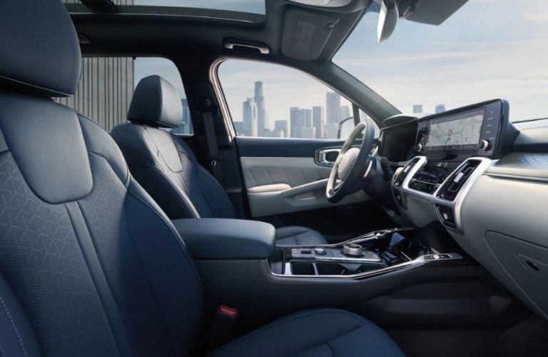 2023 Kia Sorento hybrid front seats view