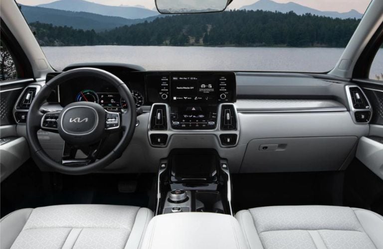 2023 Kia Sorento Hybrid dashboard