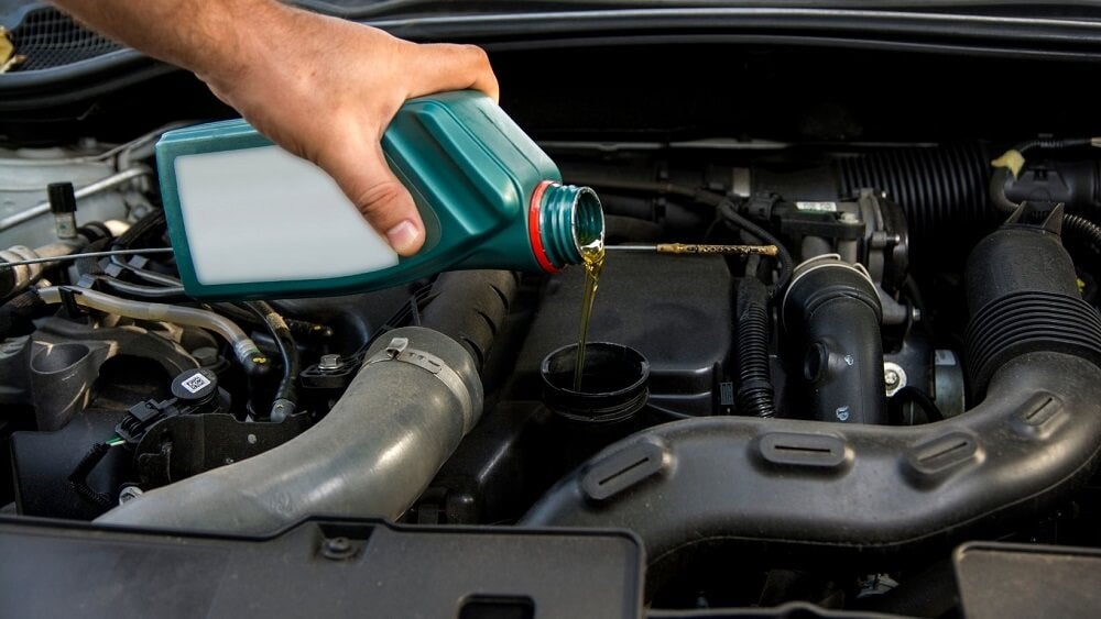 do hybrid cars need an oil change?