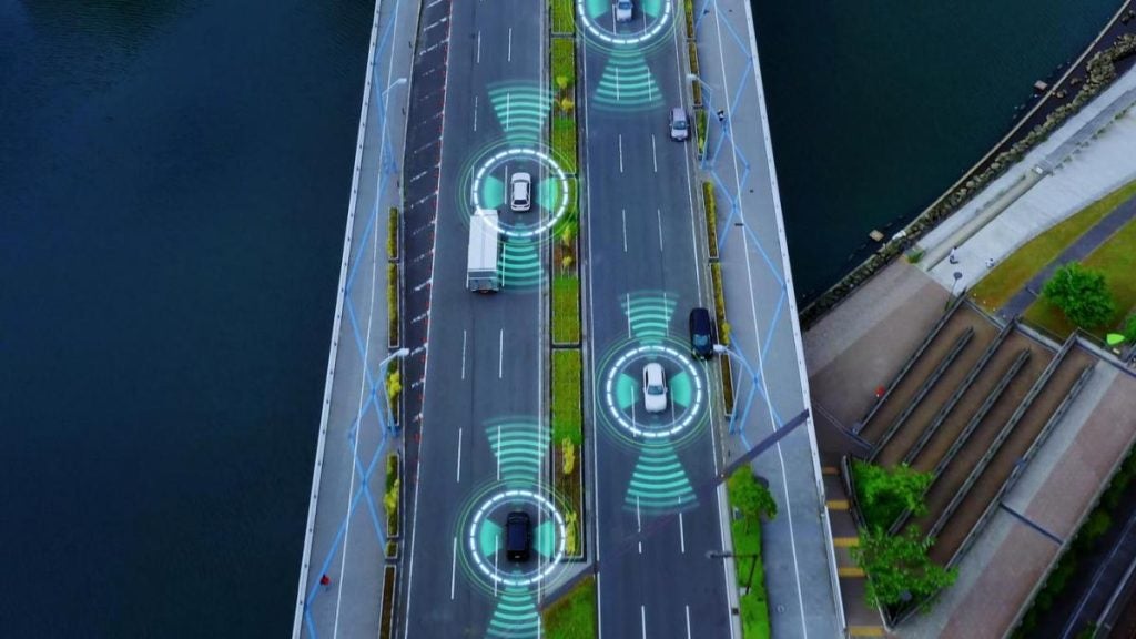Asistente de Mantenimiento de Carril (LKA) y Advertencia de Salida de Carril (LDW)