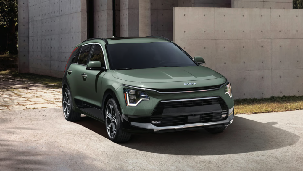 2026 Kia Niro Hybrid exterior parked outside