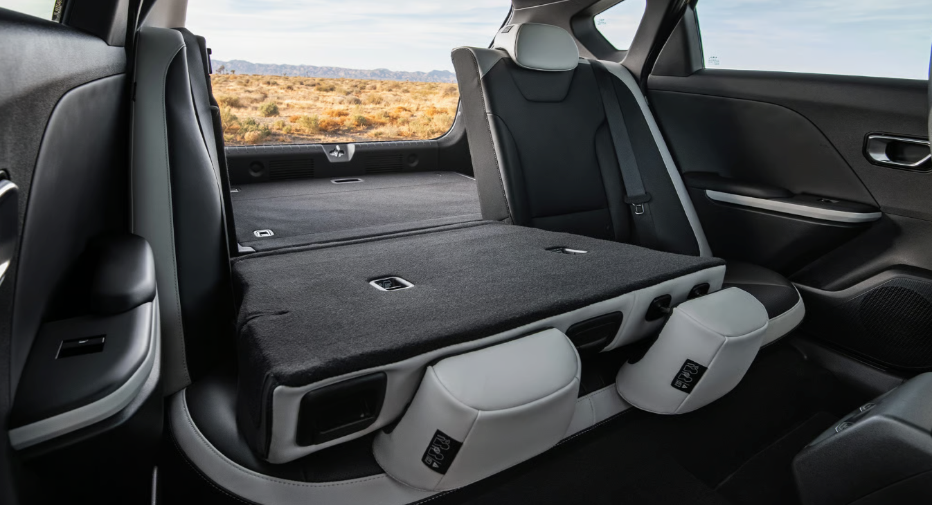 2026 kia k4 hatchback cargo space