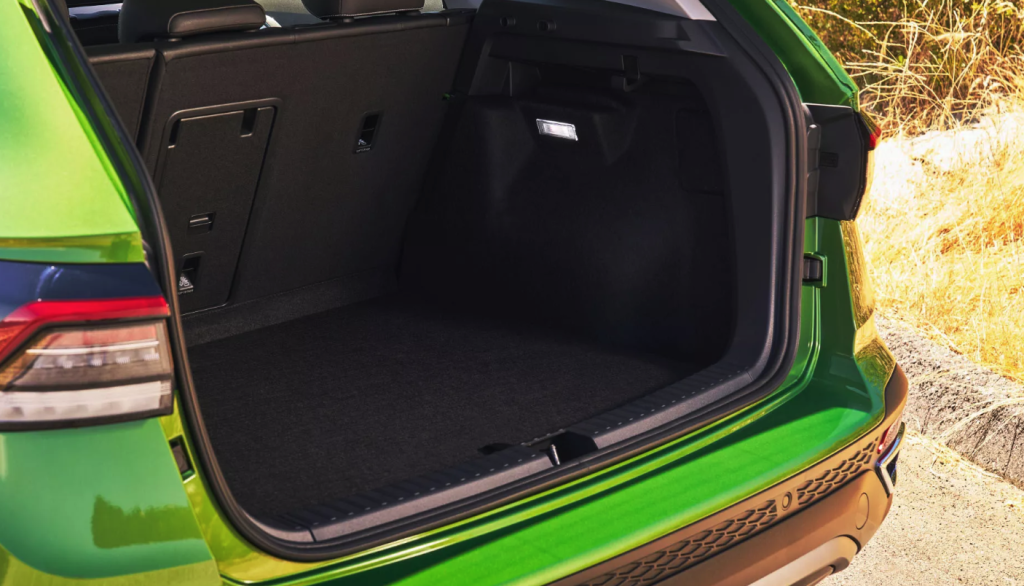 2026 volskwagen taos cargo space