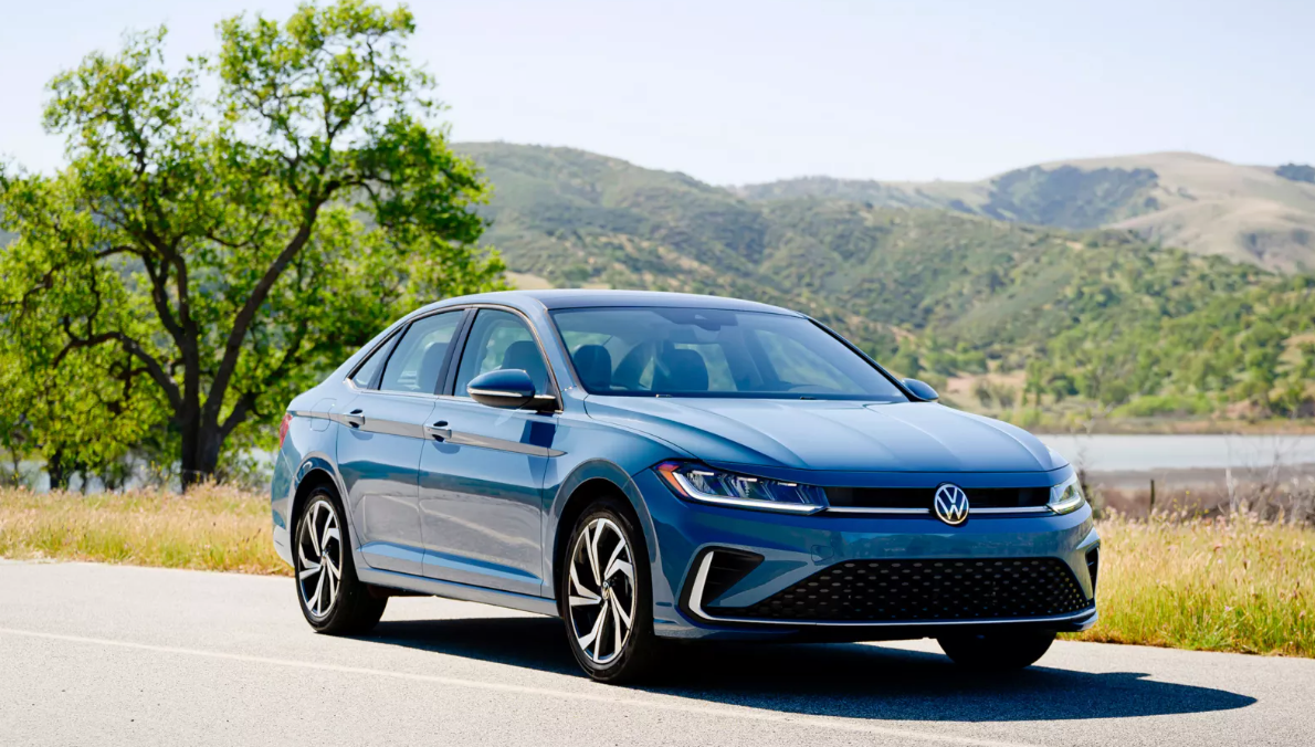 2026 Volkswagen Jetta technology and safety features near Daphne Alabama