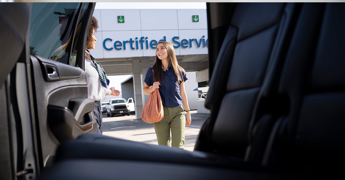 Cadillac_Service_Customer_5_1200x628
