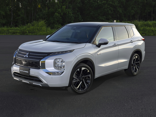 2024 White Mitsubishi Outlander PHEV | Mitsubishi Dealer in Hampton, VA | Banister Mitsubishi Hampton