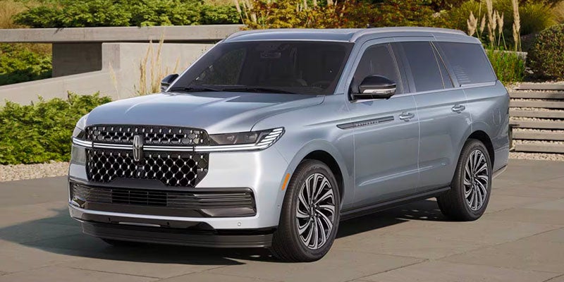 25 Lincoln Navigator