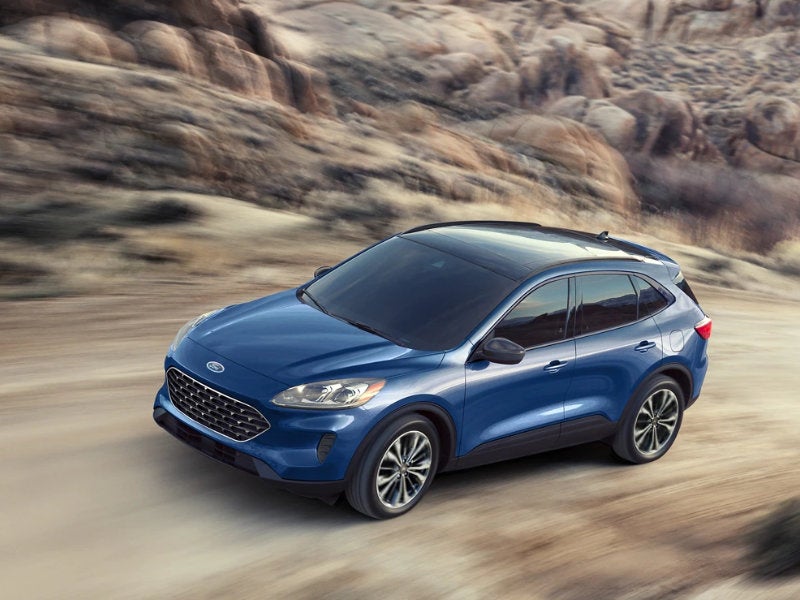 A 2022 Ford Escape sports impressive features near East Moline IL