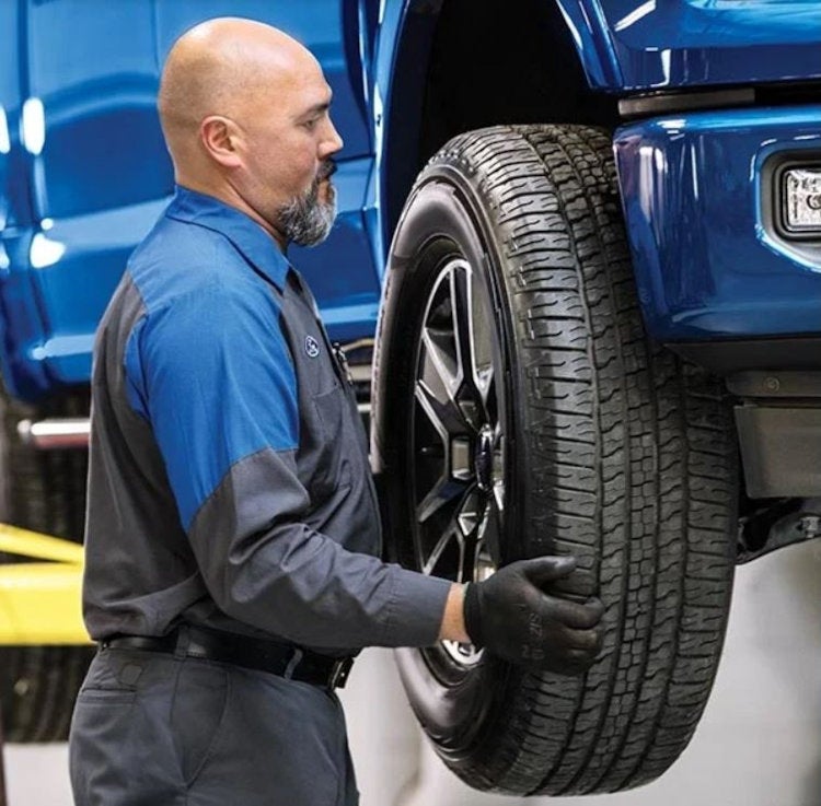 Buy Truck Tires in Maquoketa IA