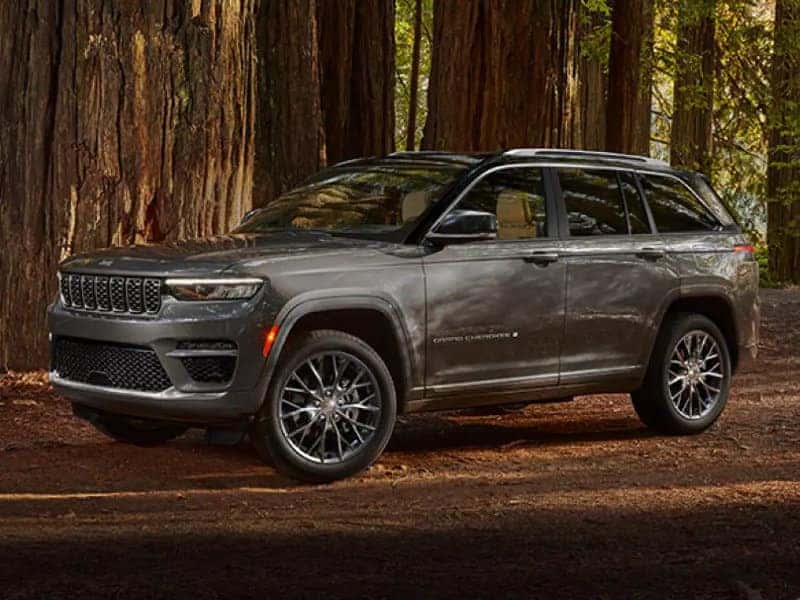 Brad Deery Motors - Jeep Start Something New Sales Event near Davenport IA