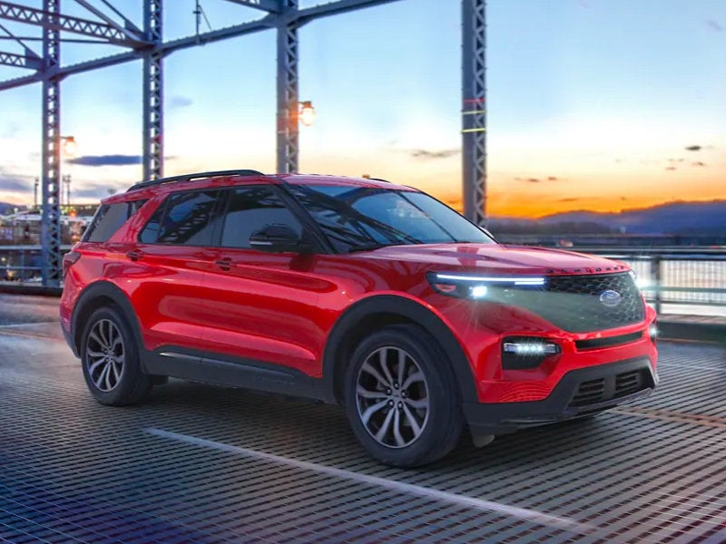 A 2021 Ford Explorer is the ideal luxury SUV in Maquoketa IA