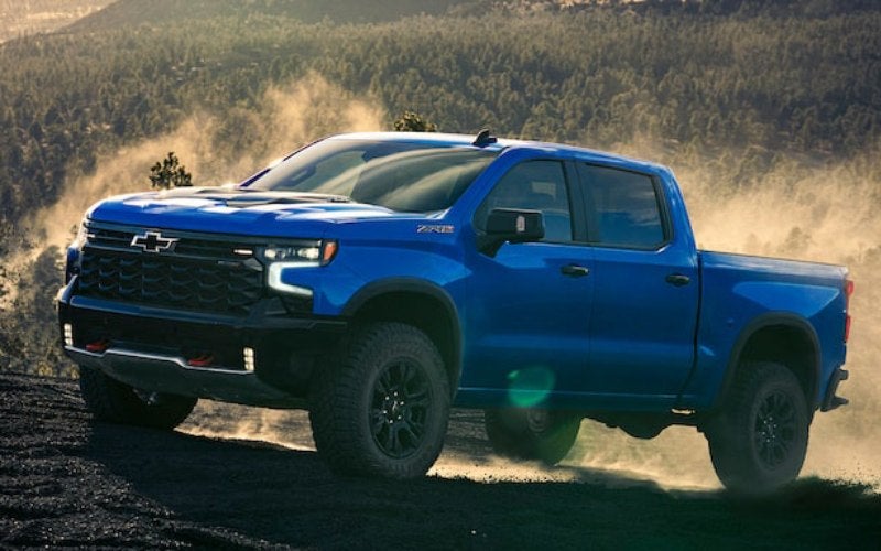 The Multi-Flex Tailgate Advantage—Why the 2025 Chevrolet Silverado 1500 near Marion, IA Is the Smart Worksite Upgrade