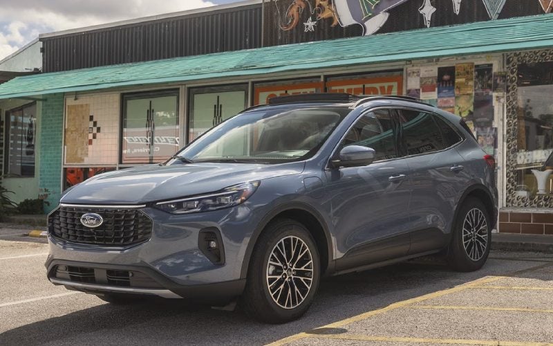 Explore the Versatile 2025 Ford Escape near Rock Island, IL